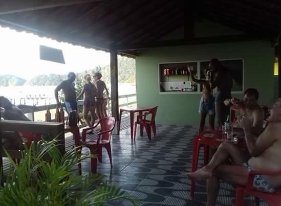 Praia de Araçatiba Nena'S Suites מראה חיצוני תמונה