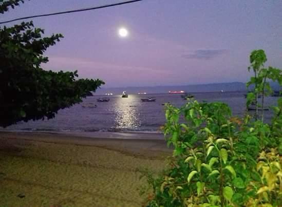 Praia de Araçatiba Nena'S Suites מראה חיצוני תמונה